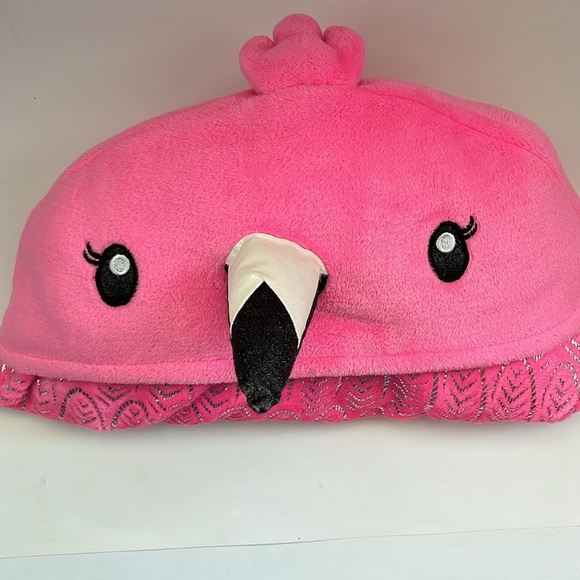 3/$20 😀 BLANKET / WRAP Justice - Picture 2 of 6